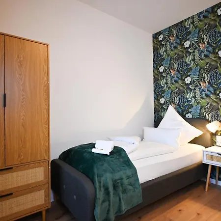 Home Inn Apartments - 301 Minden  Buitenkant foto